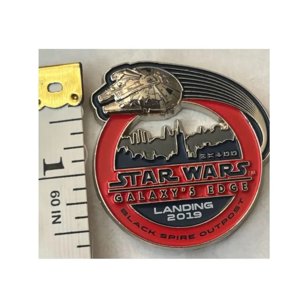 Disney Star Wars Galaxy's Edge Red, Black & Silver Landing 2019 Pin
